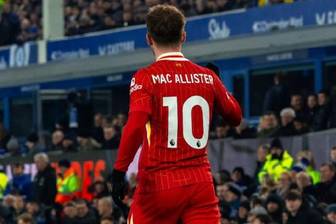 埃弗顿2-2利物浦:穆罕默德·萨拉赫被证明是阿恩·斯洛特的英雄